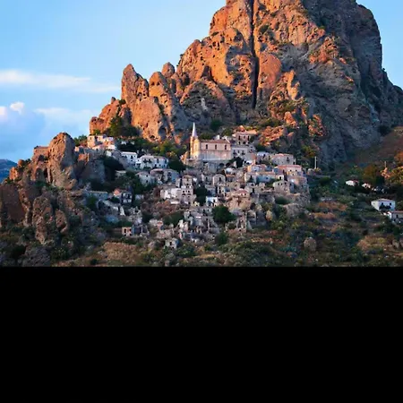 Apartament Casa Tra Gli Ulivi A In Reggio Calabria *