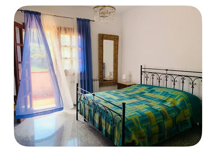 Casa Tra Gli Ulivi A In Reggio Calabria Apartamento *